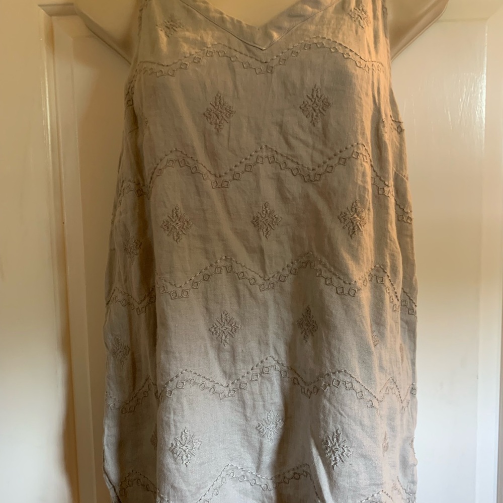 St Tropez medium embroidered top for summer. Grey